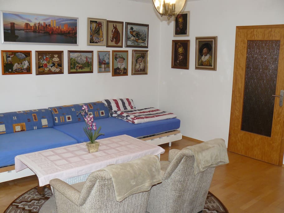 Wohn-/Schlafzimmer EG
