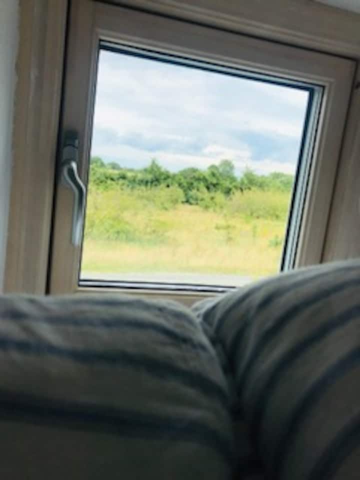 สิ่งที่ควรตื่นมาเห็นวิวสวนแอปเปิ้ล