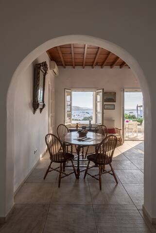 Town Villa with large garden and stunning view! gallery image 5