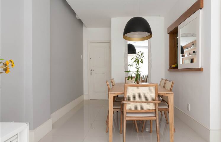 Leblon- apto 2bedrooms/2 baths gallery image 5