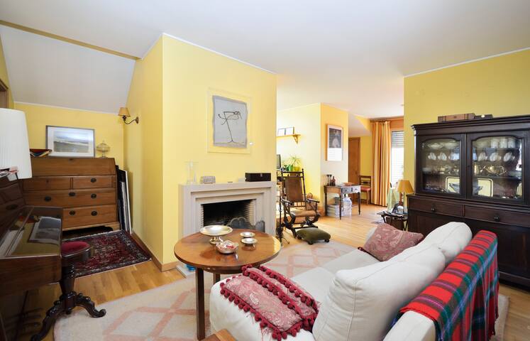 Dream View In Trendy Pvt Condo Penthouse Apt gallery image 4