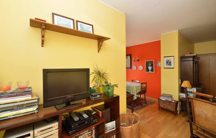 Dream View In Trendy Pvt Condo Penthouse Apt gallery image 5