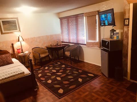 1RmSuite,Private Entry,NoShare,No CleanFee,Airport