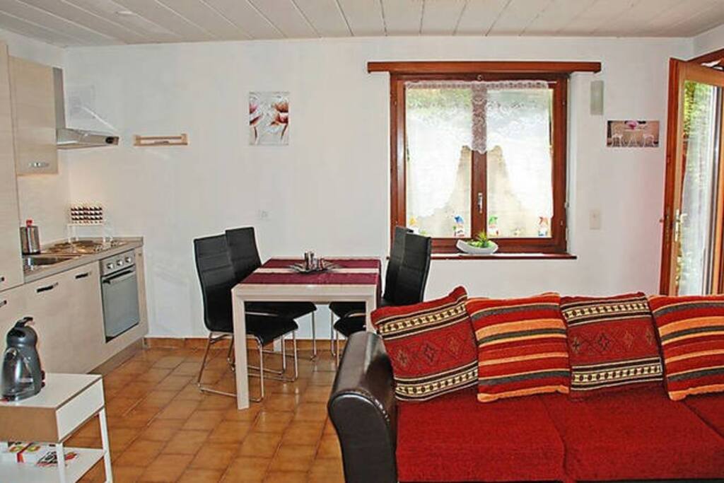 Cucina-sala pranzo-salotto