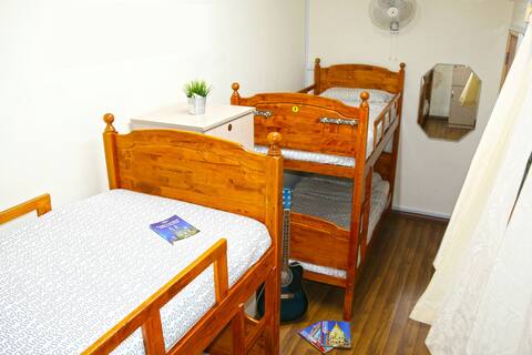 KL Backpacker Hostel (Female Dorm)