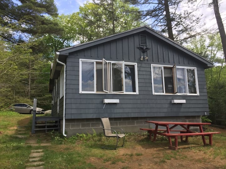 Charming Lakefront Cottage on Big Alum Lake Cottages for Rent in