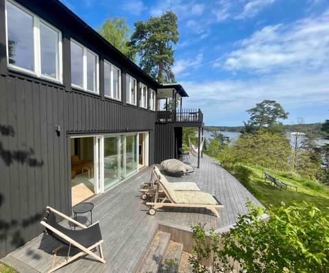 6 room villa in Dalarö, private jetty & greenhouse