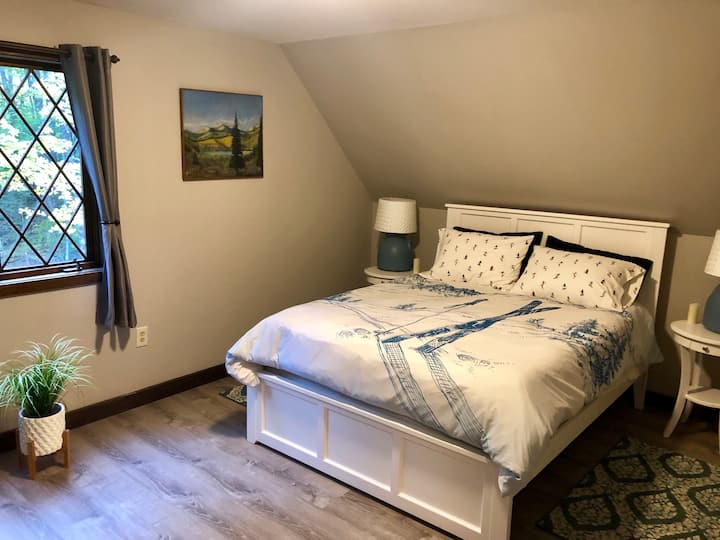 Chambre 3 : Lit Queen