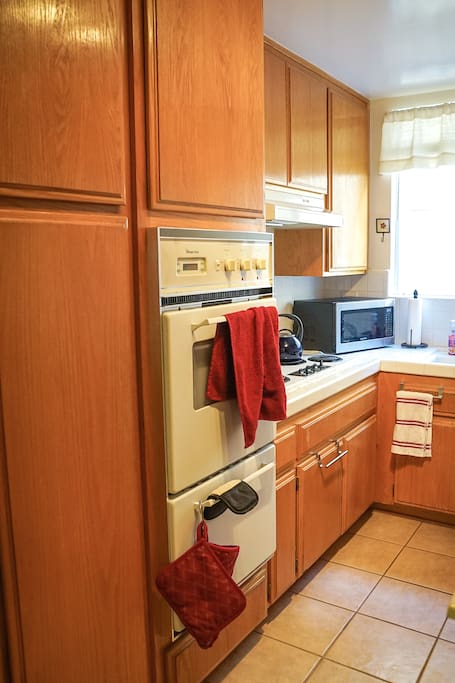 Full Kitchen including Refrigerator, Stove, Double-oven, Microwave, Coffee Maker, and Rice Cooker