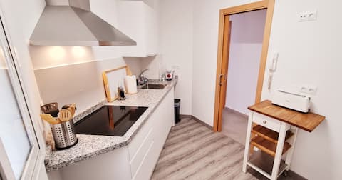 Anuncio de Airbnb popular: Málaga Center! 140m² and private parking! en El Ejido