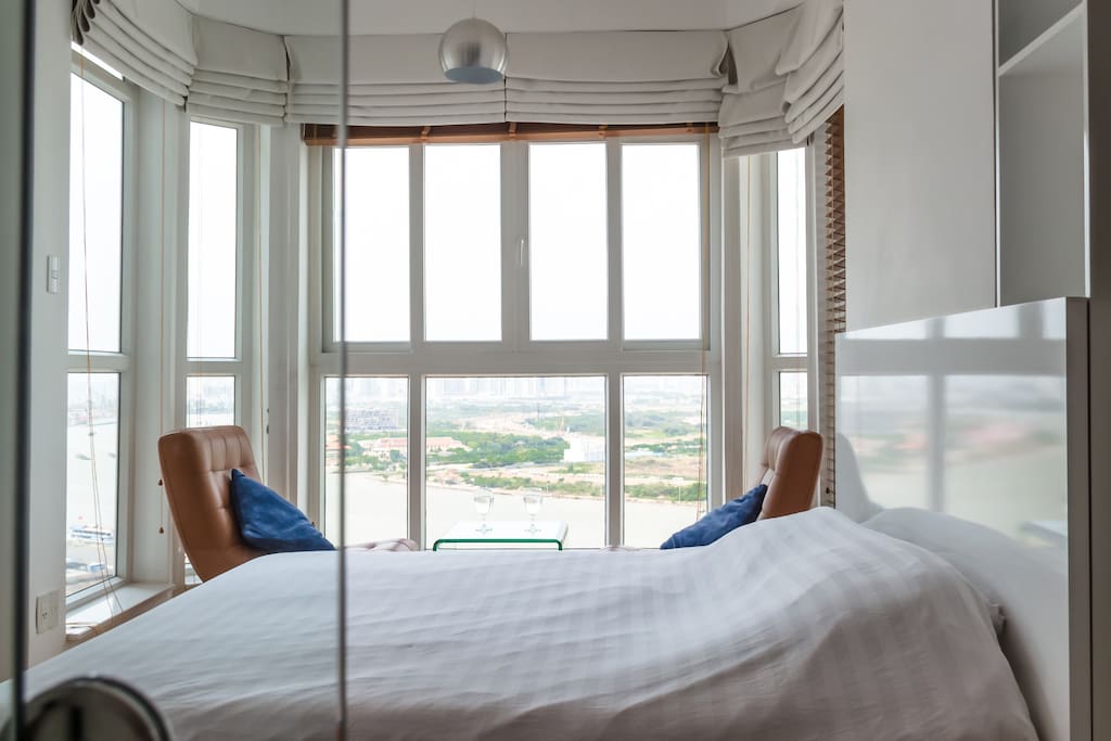 Sunroom ft Second bedroom - king sized