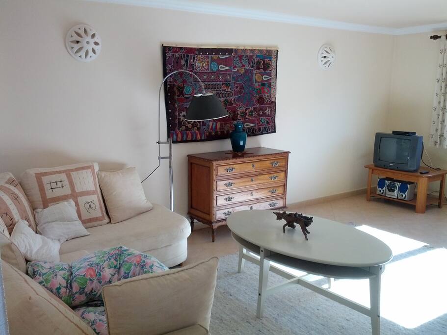 Apt 1
