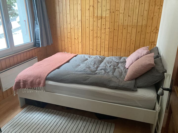 卧室1 ，床140 x 200