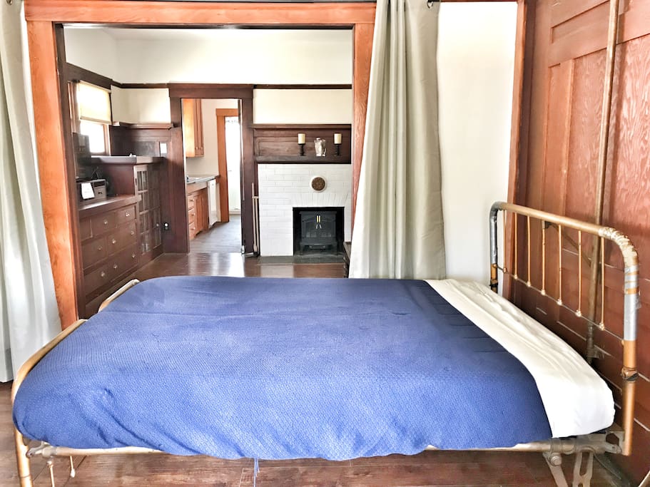 Murphy bed ready for use!