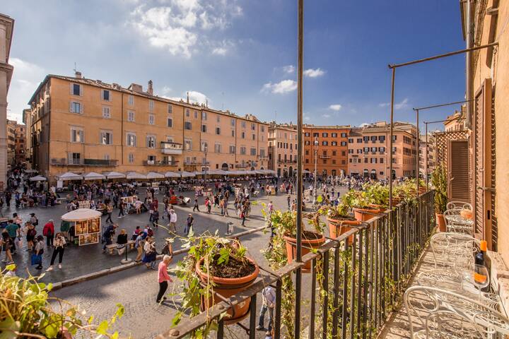 Navona, 3 bedrooms, unique and spectacular view gallery image 2