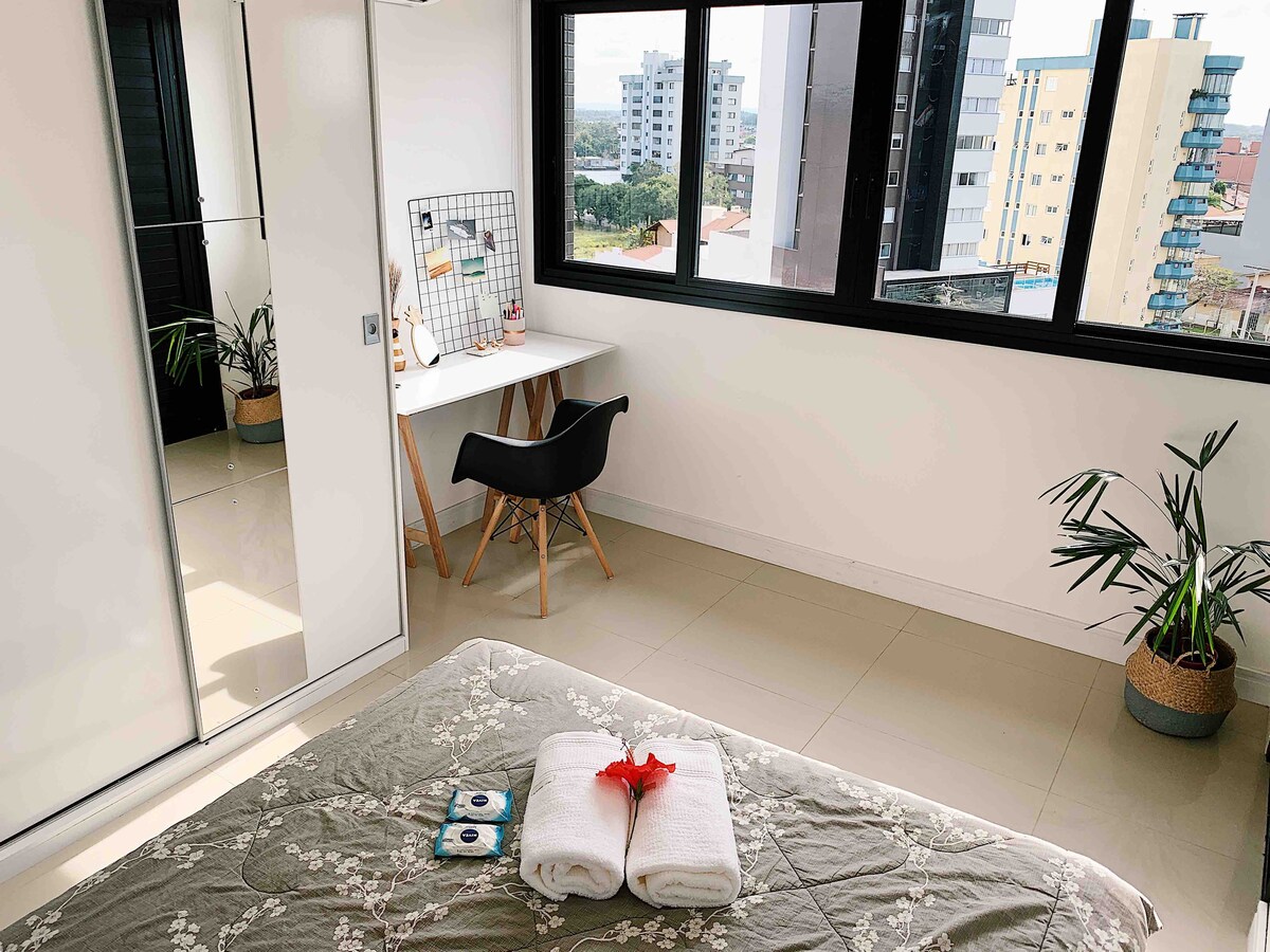 جناح مزدوج.