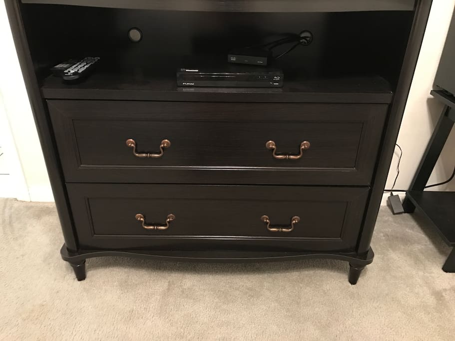 Dresser
