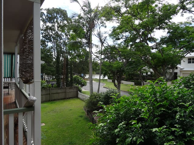 BRISBANE RIVER APARTMENT AT YERONGA
