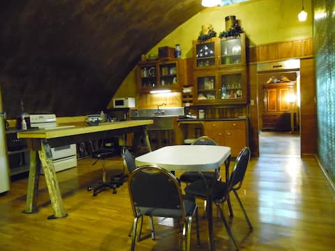 Irving's Thrival Woodland Cabin in Iowa