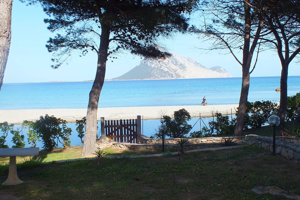Il panorama a pochi metri dalla case