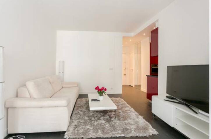 Airbnb Paris Vacation Rentals Places To Stay île De