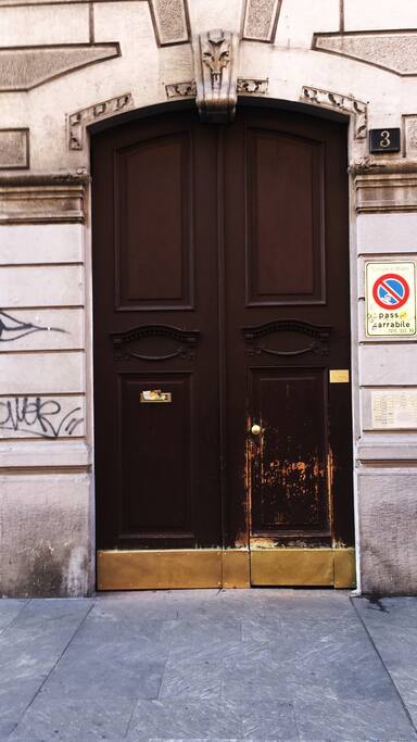 Portone via Paolo Sarpi 3