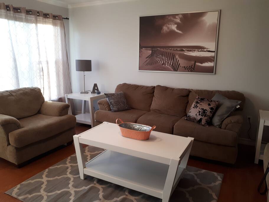 Cozy, spacious living room to unwind in.