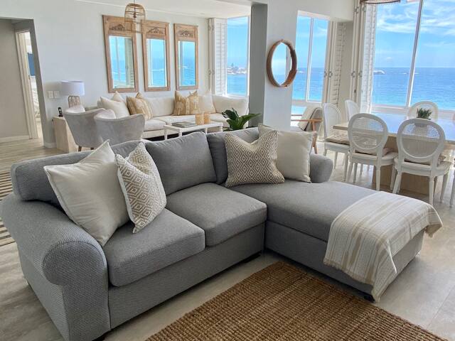 Clifton Sands F2 Valhalla 1st Beach Apartment gallery image 5