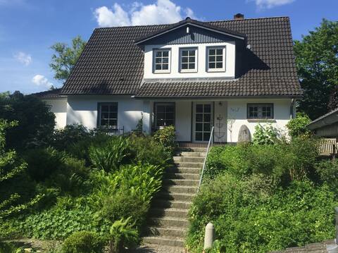 Large holiday home close to nature and center in Mölln!