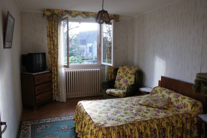 3号卧室（ 1张床， 140 ）