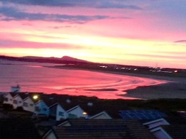 Apartment with faboulous sea views in Rhosneigr