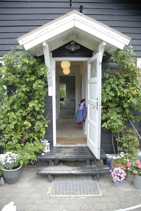 Entry with a view through the entire house