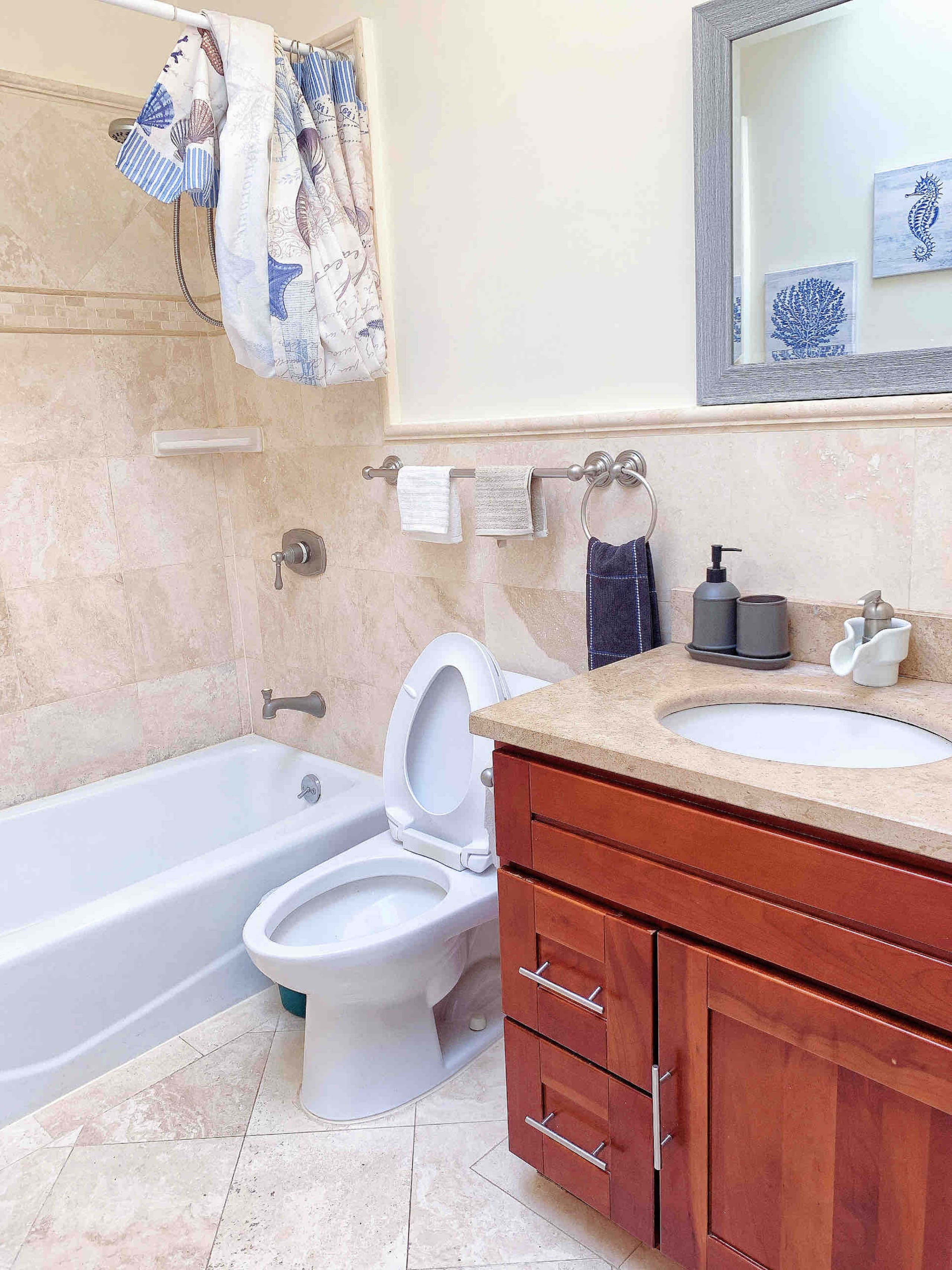 Home in San Francisco · ★4.96 · 3 bedrooms · 4 beds · 1.5 baths - Image 24