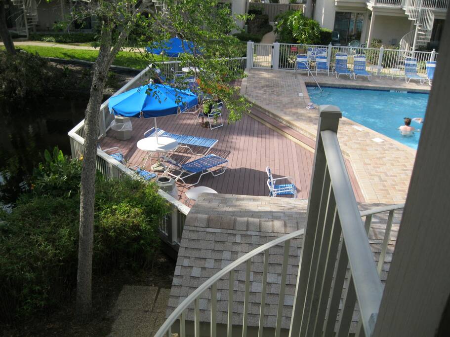 Pool deck
