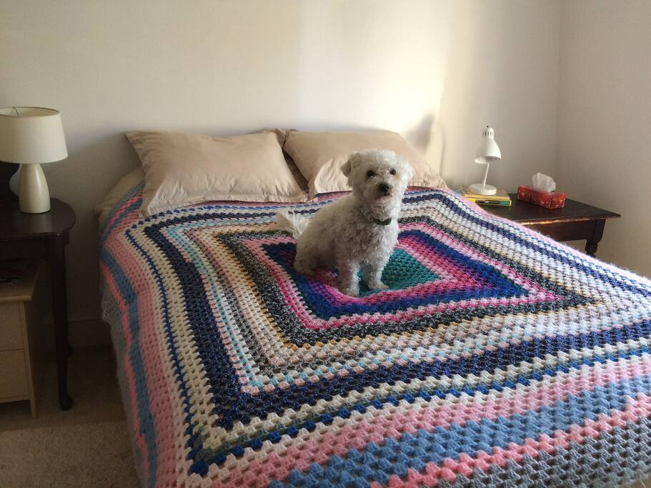 Third-floor bedroom