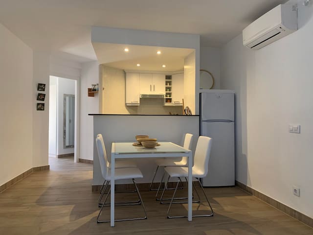 La Fosca Serveis managed Airbnb listing 3