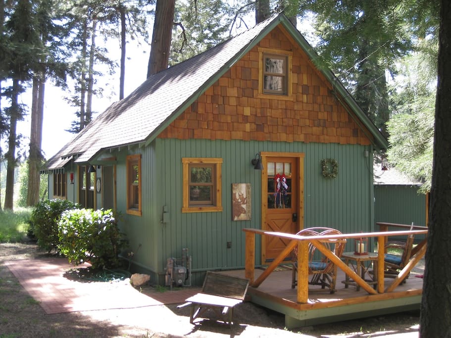 The Wildflower Cabin Just for Two Cabins for Rent  in 