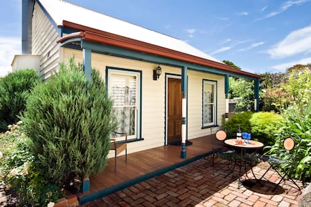 Torquay 1903 Period Cottages