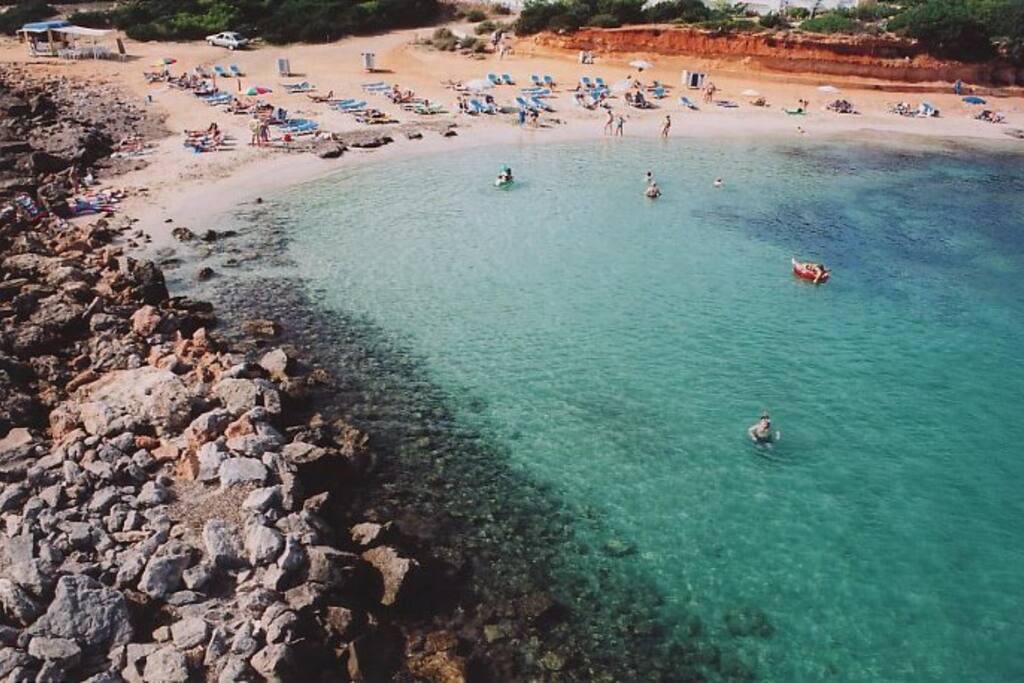 Beach 200 meters from the house