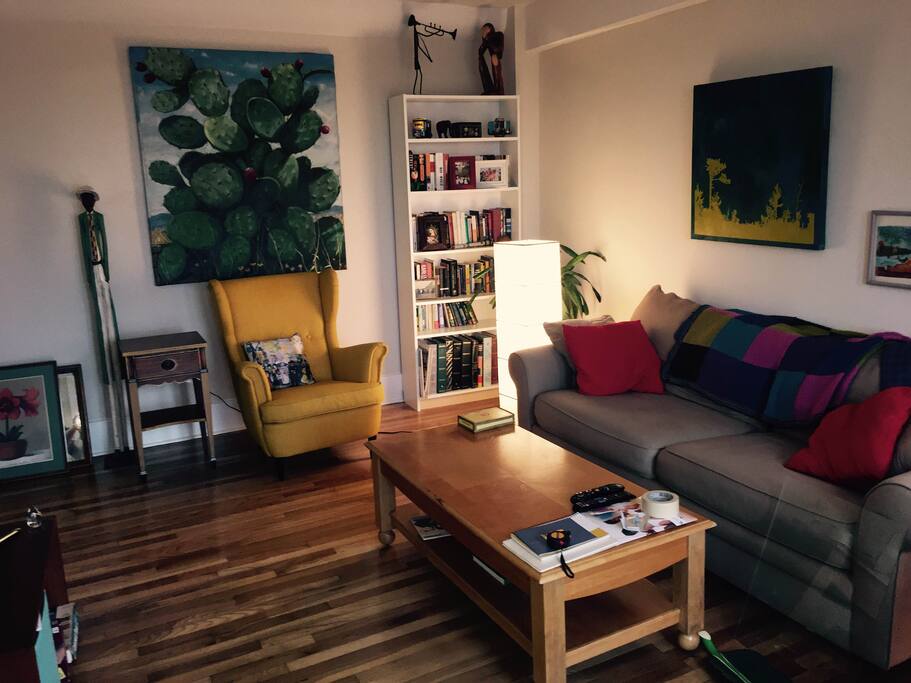 Spacious living room.