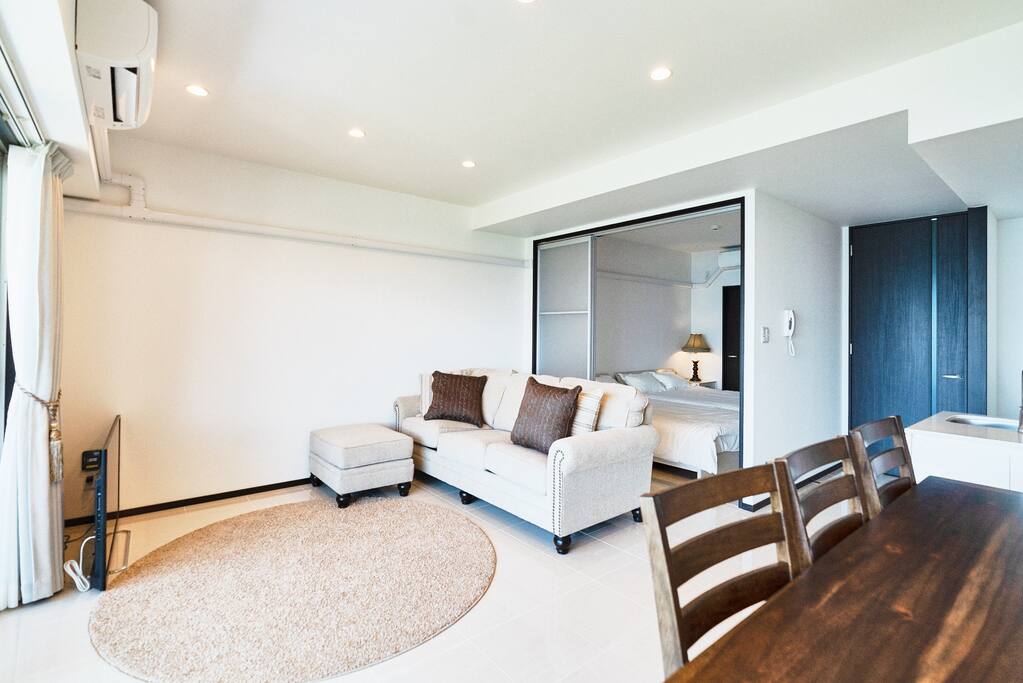 LIVING&DINING ROOM