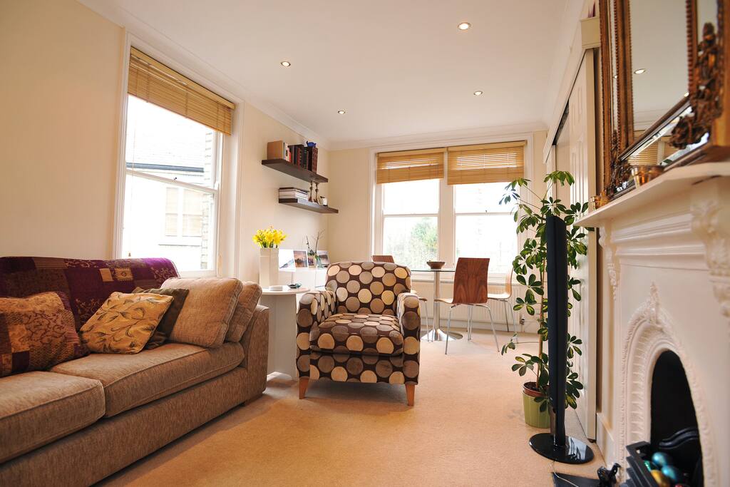 STYLISH LONDON FLAT NEXT TO TUBE! Apartments for Rent in Kilburn