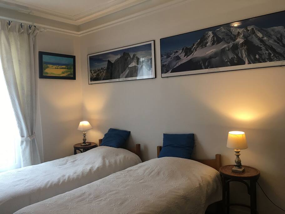 Deux lits de 90 cm séparés