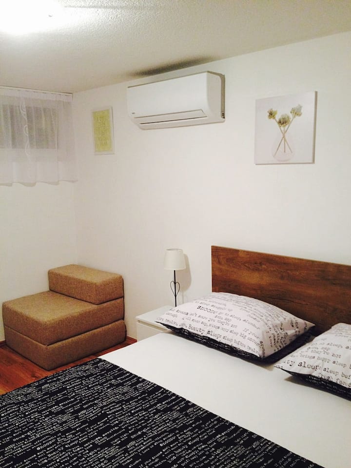 โซฟาพับ