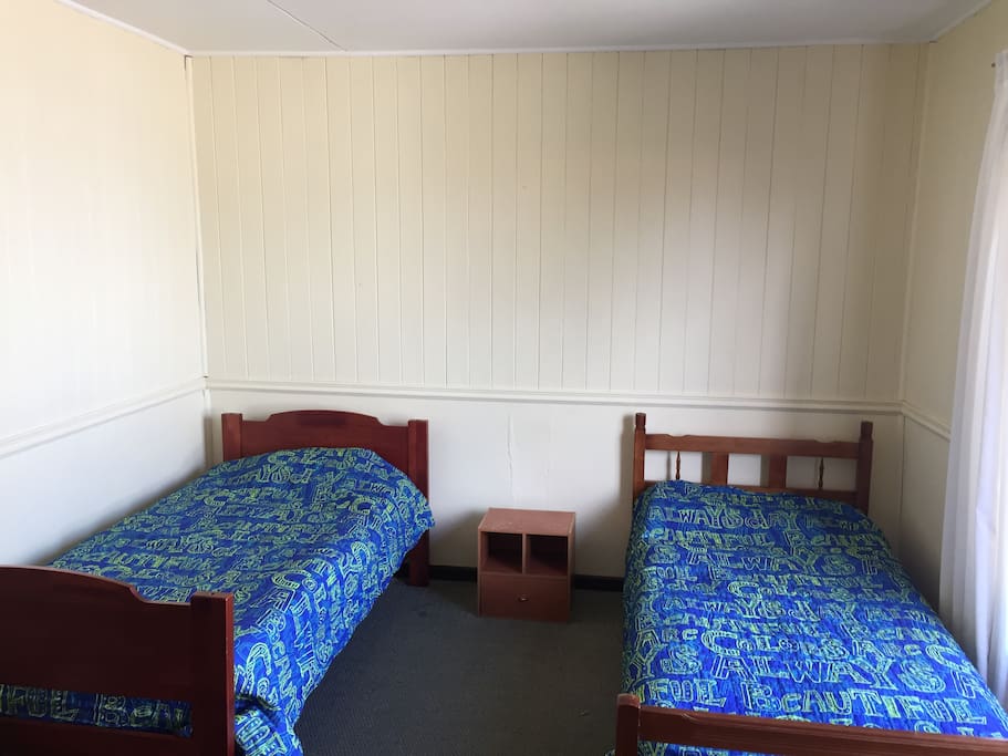 Dormitorio: Dos camas de 1 Plaza