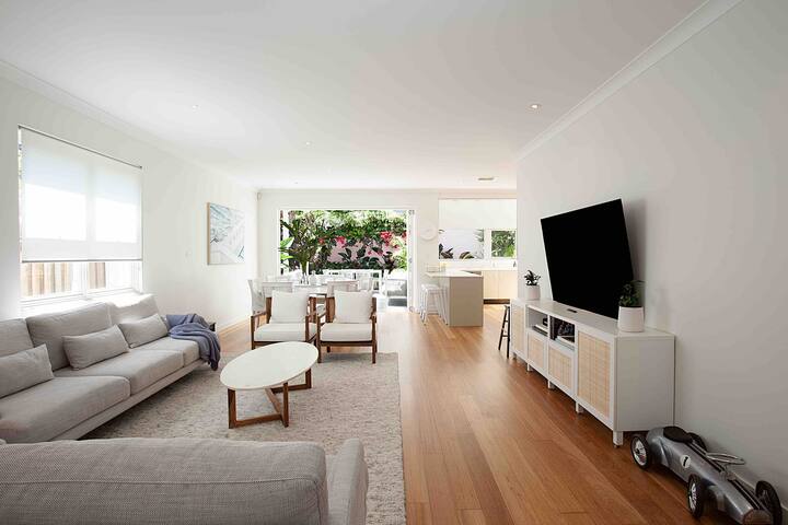 Vaucluse/Watsons Bay Beach House: 4 BR Villa gallery image 2
