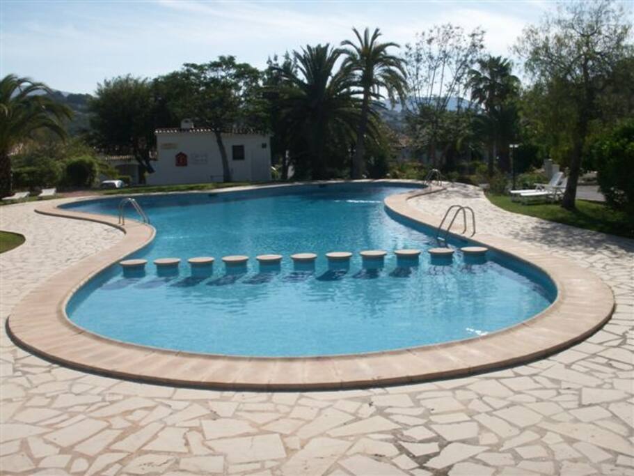 Shared swimming pool