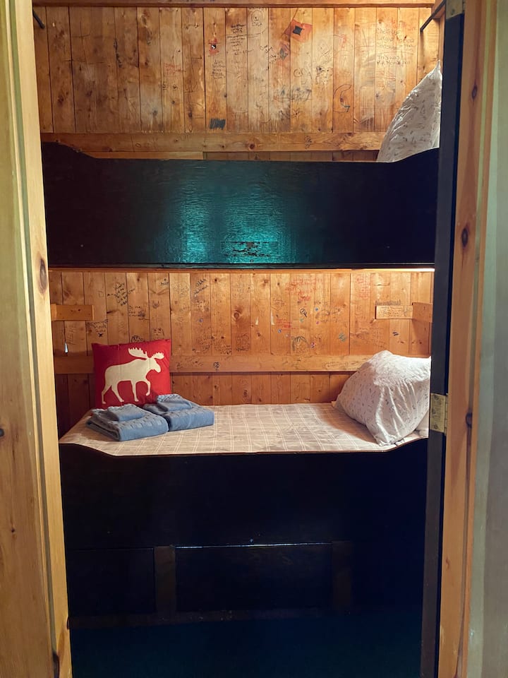 双层床-「房客营地」