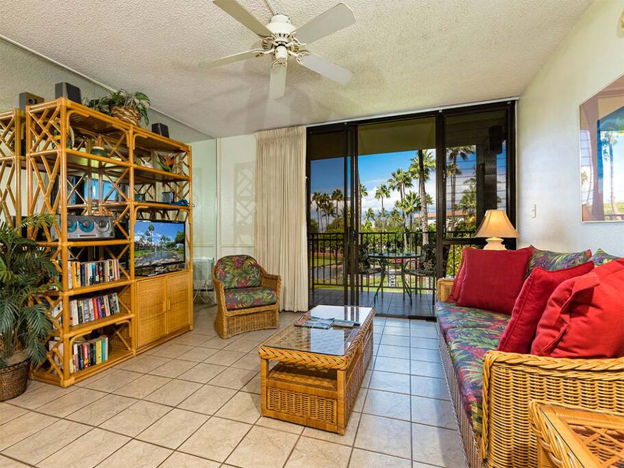 kamaole_sands_1pov_10212_livingroom3.jpg