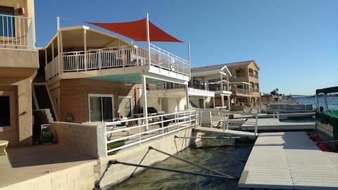 Successful Airbnb property: Parker Strip River Front Guesthouse/Dock-Best View in Cienega Springs